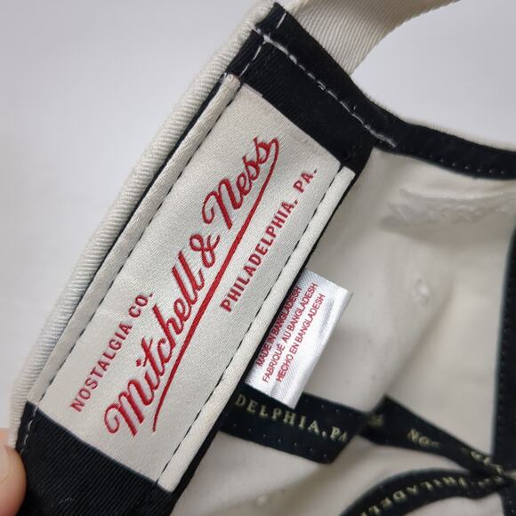 Chicago Fire Slideback Hat White One Size Embroidered Mitchell & Ness - Picture 9 of 10